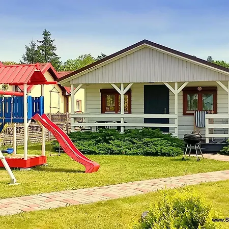 Holiday home In Mit Terrasse Und Garten Sarbinowo